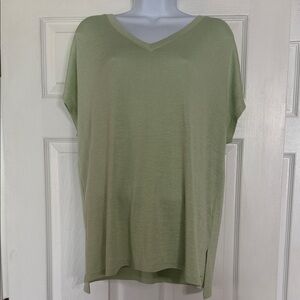 Orvis Light Green V-Neck Tunic